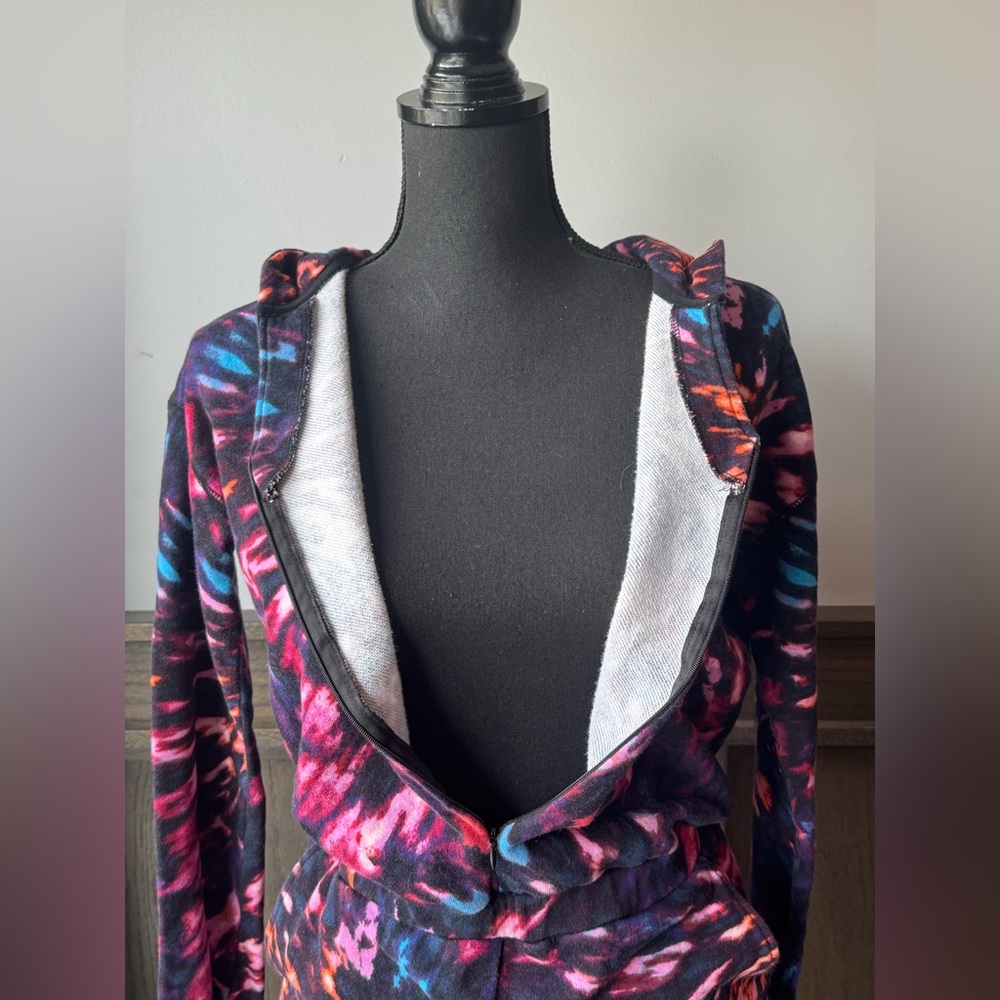 Juicy Couture Vibrant Tie-Dye Jumpsuit small - Picture 6 of 8